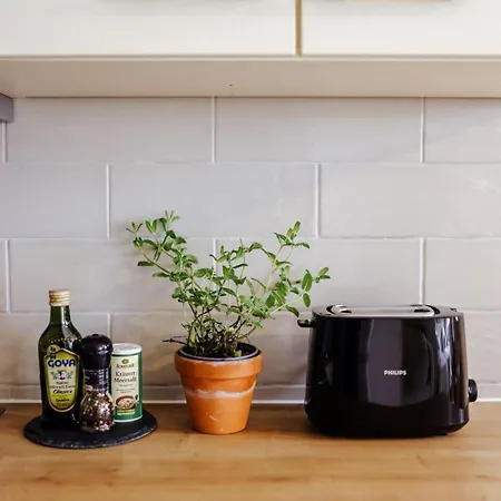 Moderne Mit Balkon Und Parkplatz - Salt Apartamento Naumburg (Saale)