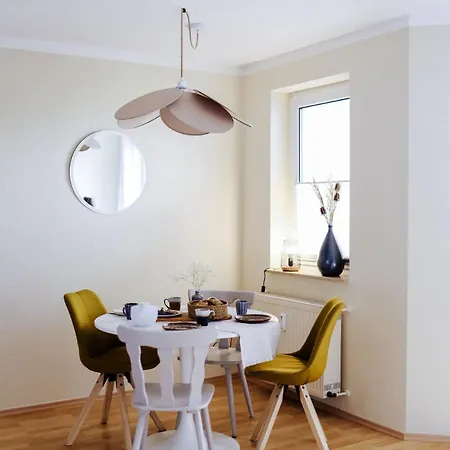 Moderne Mit Balkon Und Parkplatz *