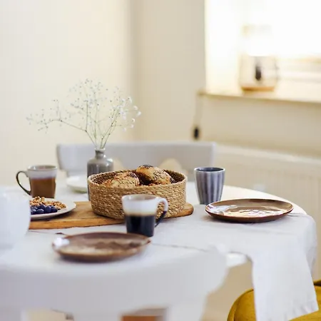 Apartamento Moderne Mit Balkon Und Parkplatz - Salt