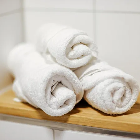 Apartamento Moderne Mit Balkon Und Parkplatz - Salt