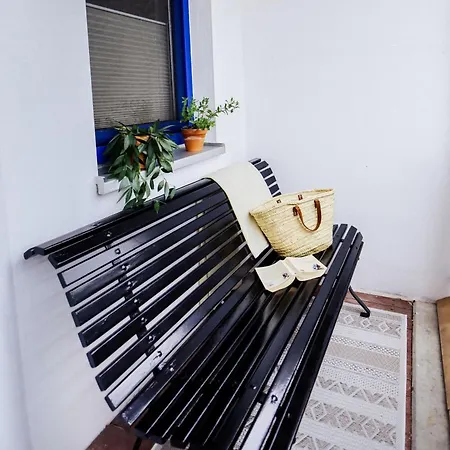 Moderne Mit Balkon Und Parkplatz - Salt Naumburg (Saale)
