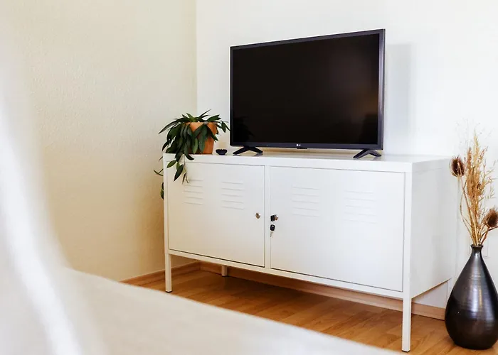 Moderne Mit Balkon Und Parkplatz - Salt *